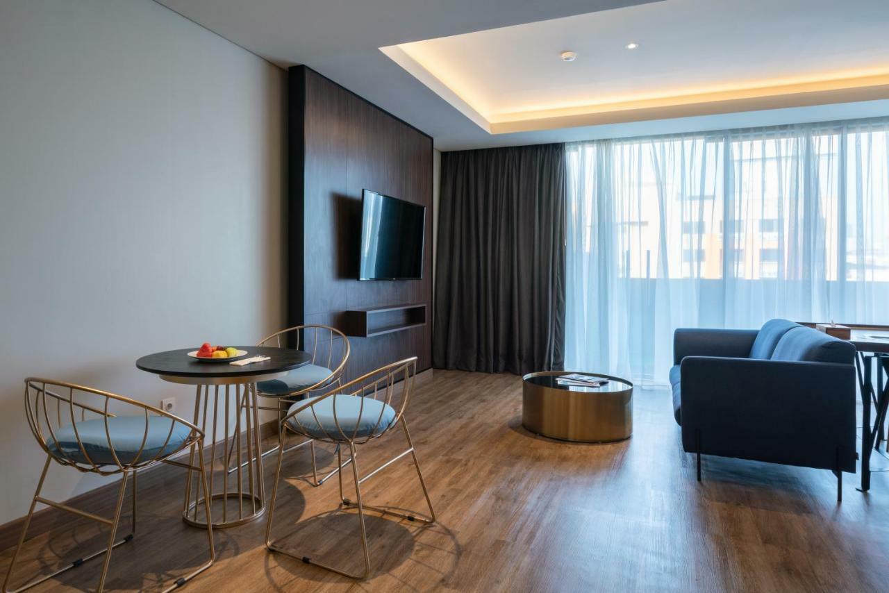 Luminor Hotel Kota Jakarta Exterior foto